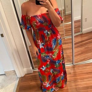 Romeo + Juliet Couture Flower Print Maxi